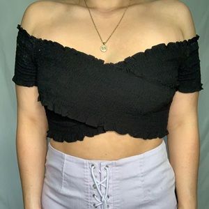 BLACK WRAP TOP